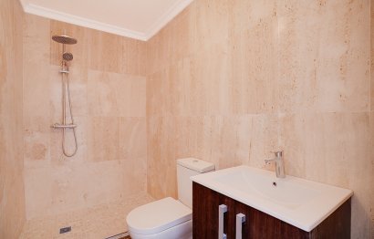 Resale - House - Detached Villa - Estepona - Estepona Centro