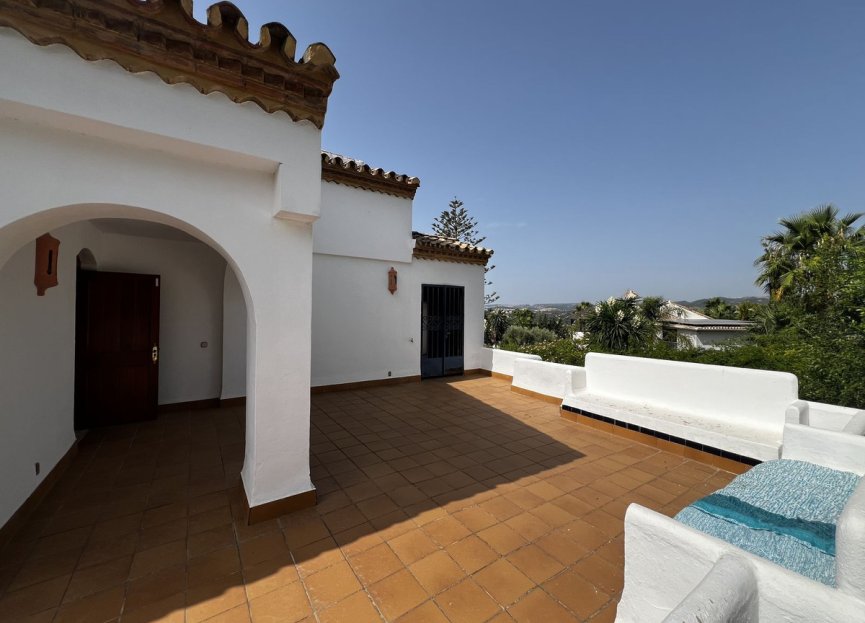 Resale - House - Detached Villa - Estepona - Estepona Centro