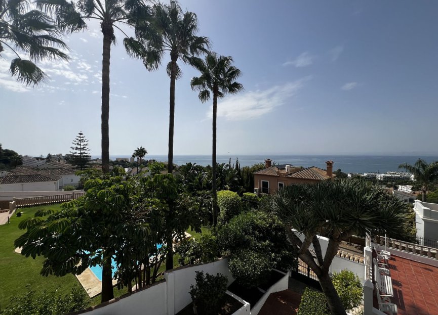 Resale - House - Detached Villa - Estepona - Estepona Centro
