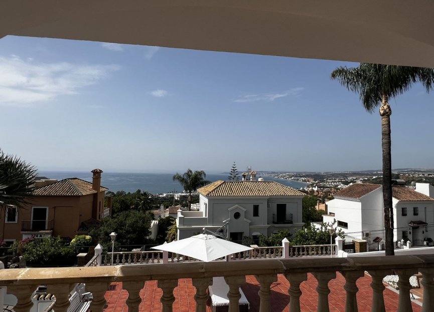 Resale - House - Detached Villa - Estepona - Estepona Centro