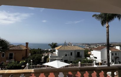 Resale - House - Detached Villa - Estepona - Estepona Centro