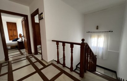 Resale - House - Detached Villa - Estepona - Estepona Centro