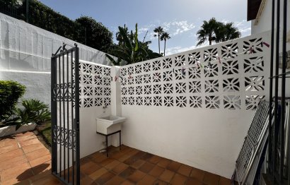 Resale - House - Detached Villa - Estepona - Estepona Centro