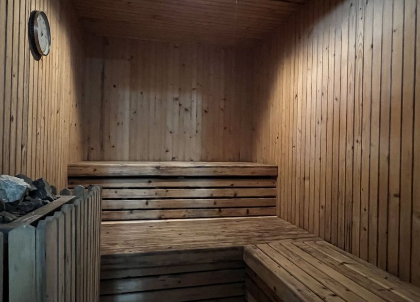 Resale - House - Detached Villa - Estepona - Estepona Centro