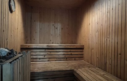 Resale - House - Detached Villa - Estepona - Estepona Centro