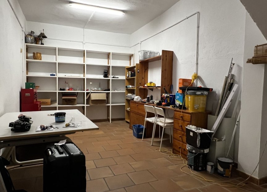 Resale - House - Detached Villa - Estepona - Estepona Centro