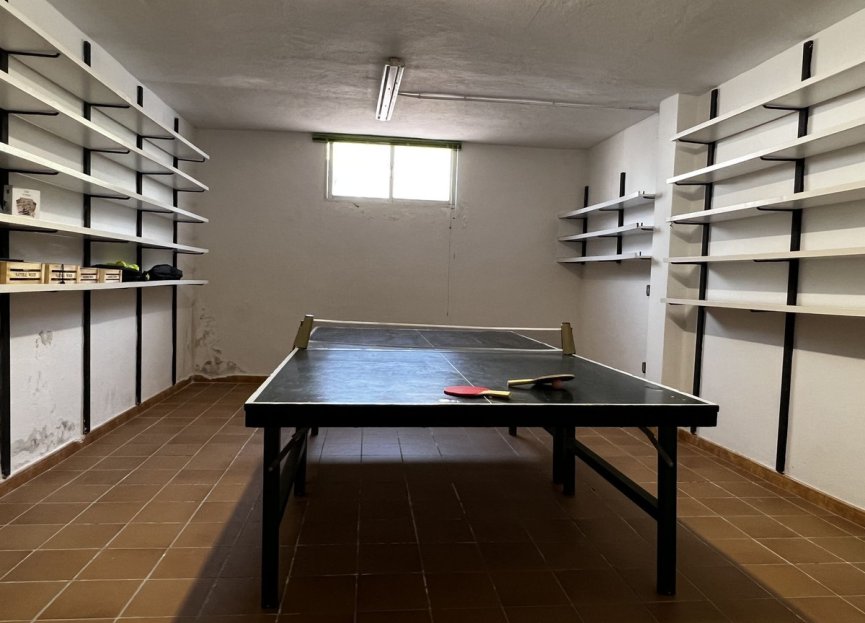 Resale - House - Detached Villa - Estepona - Estepona Centro