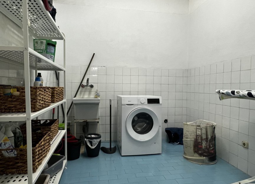 Resale - House - Detached Villa - Estepona - Estepona Centro