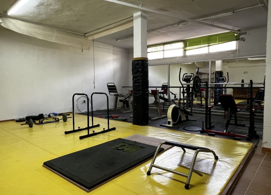 Resale - House - Detached Villa - Estepona - Estepona Centro