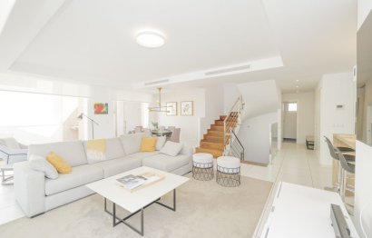 Resale - House - Semi-Detached House - Benalmádena - Benalmadena Centro