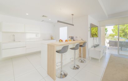 Resale - House - Semi-Detached House - Benalmádena - Benalmadena Centro