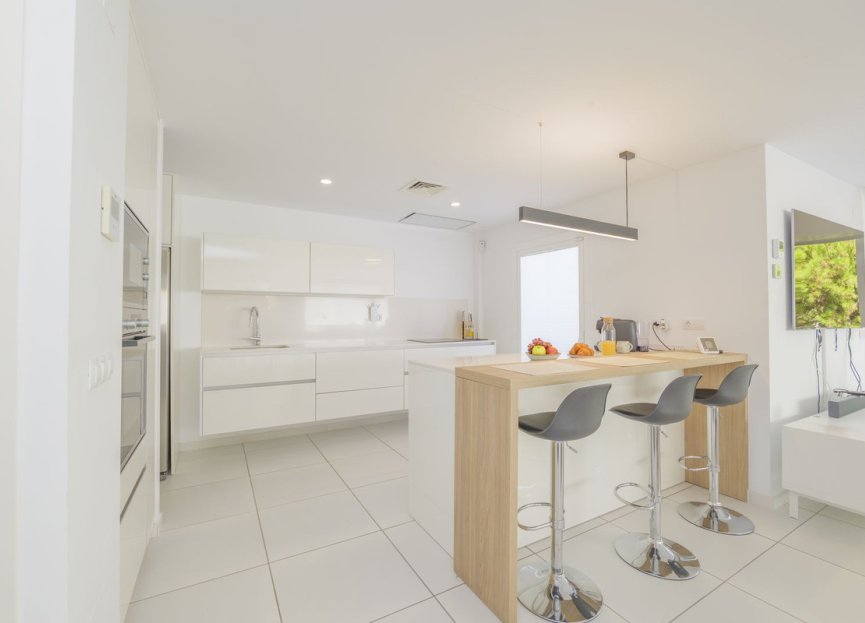 Resale - House - Semi-Detached House - Benalmádena - Benalmadena Centro