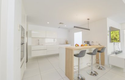 Resale - House - Semi-Detached House - Benalmádena - Benalmadena Centro