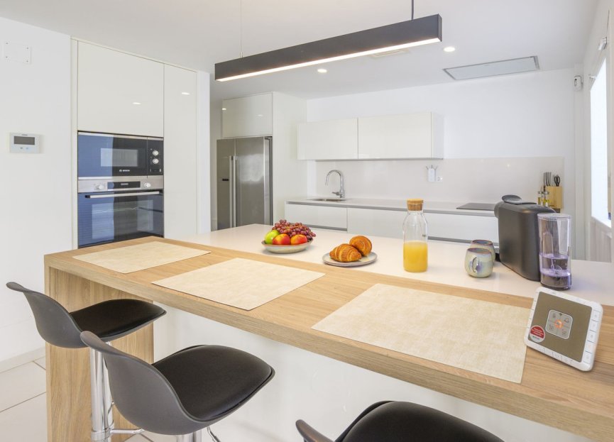 Resale - House - Semi-Detached House - Benalmádena - Benalmadena Centro