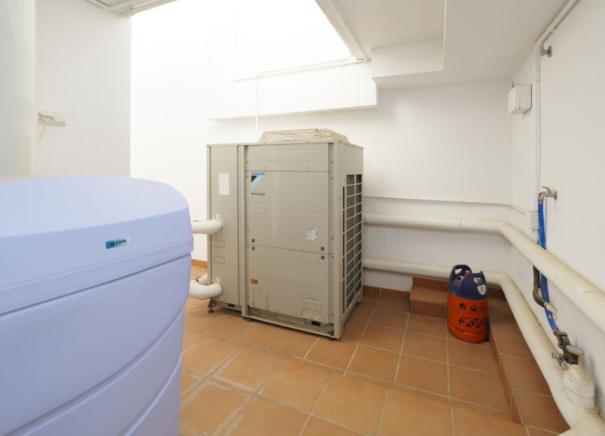 Resale - House - Semi-Detached House - Benalmádena - Benalmadena Centro