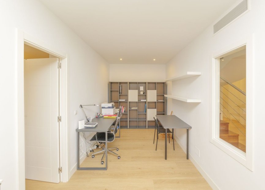 Resale - House - Semi-Detached House - Benalmádena - Benalmadena Centro