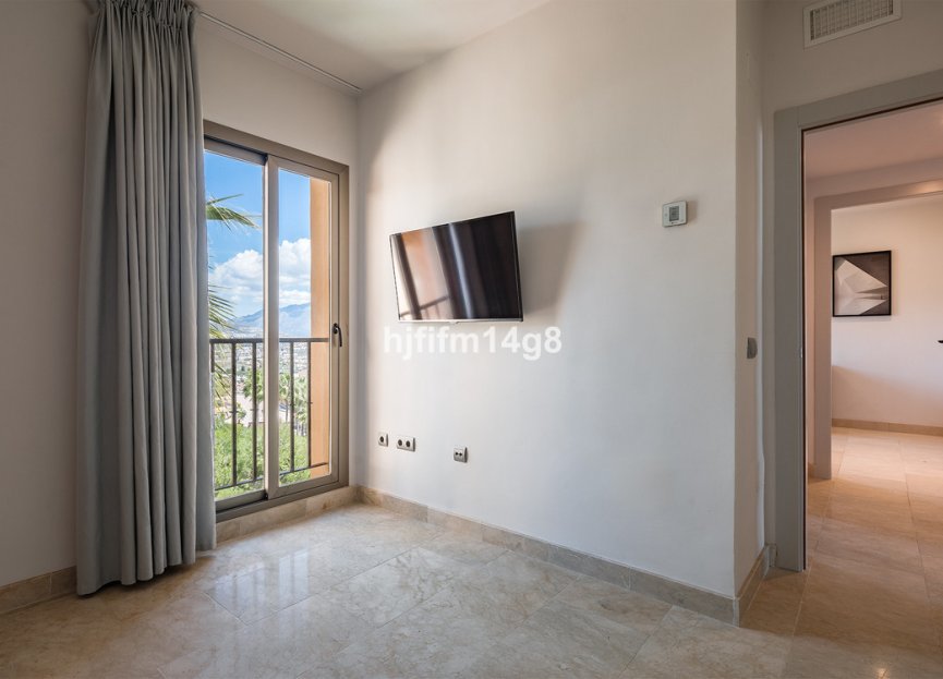 Resale - Apartment - Penthouse - Benahavís - Benahavís Centro