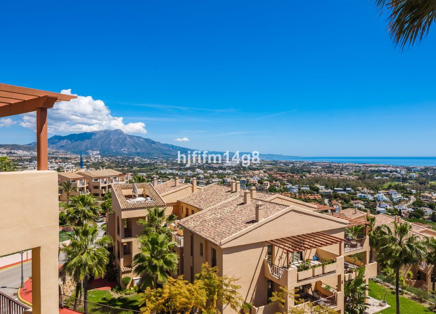 Resale - Apartment - Penthouse - Benahavís - Benahavís Centro