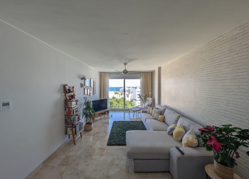 Resale - Apartment - Penthouse - Estepona - Estepona Centro