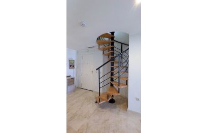 Resale - Apartment - Penthouse - Estepona - Estepona Centro