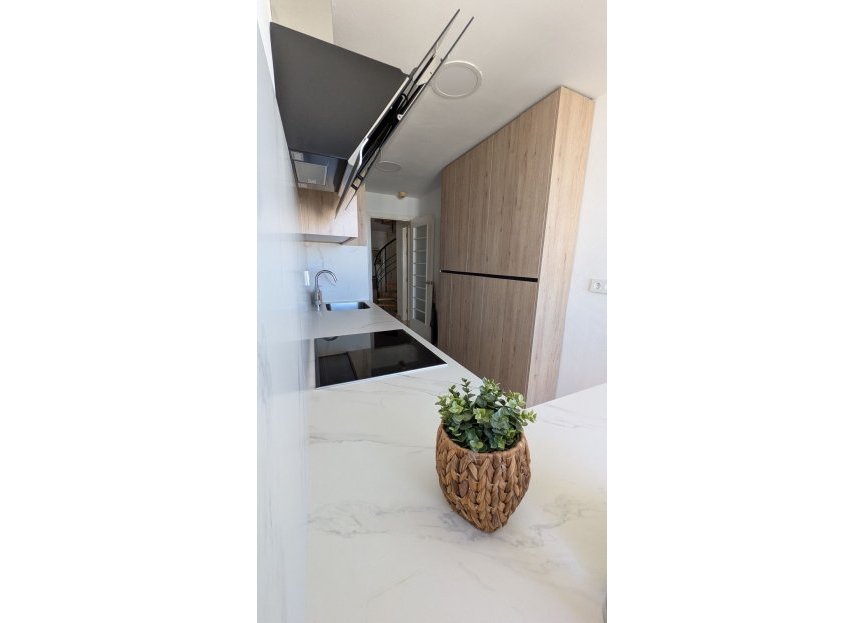 Resale - Apartment - Penthouse - Estepona - Estepona Centro