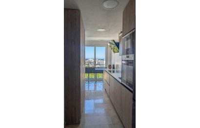 Resale - Apartment - Penthouse - Estepona - Estepona Centro