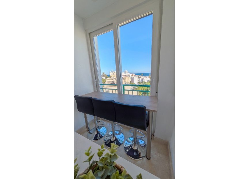 Resale - Apartment - Penthouse - Estepona - Estepona Centro