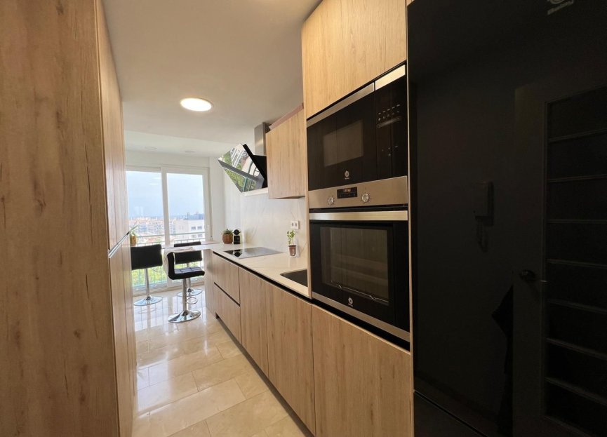 Resale - Apartment - Penthouse - Estepona - Estepona Centro