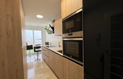 Resale - Apartment - Penthouse - Estepona - Estepona Centro