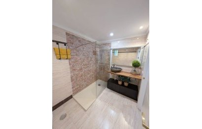 Resale - Apartment - Penthouse - Estepona - Estepona Centro