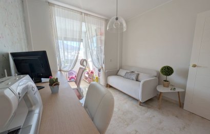 Resale - Apartment - Penthouse - Estepona - Estepona Centro