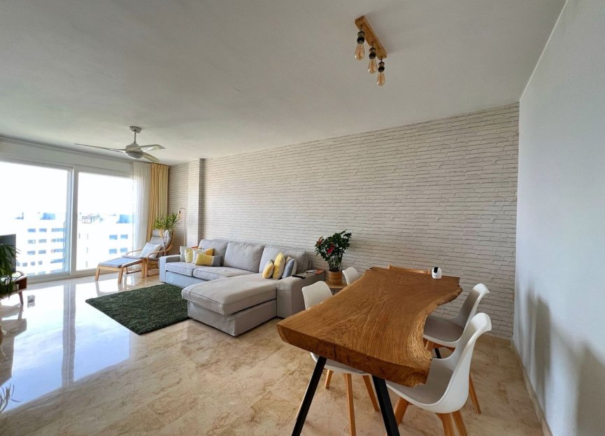 Resale - Apartment - Penthouse - Estepona - Estepona Centro