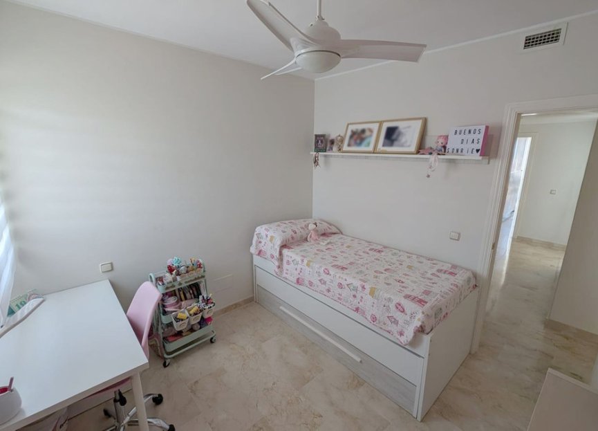 Resale - Apartment - Penthouse - Estepona - Estepona Centro