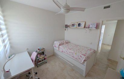 Resale - Apartment - Penthouse - Estepona - Estepona Centro