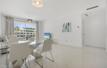Resale - Apartment - Middle Floor Apartment - Estepona - Estepona Centro