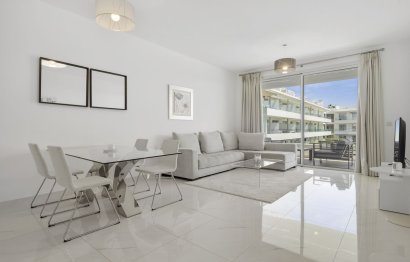 Resale - Apartment - Middle Floor Apartment - Estepona - Estepona Centro