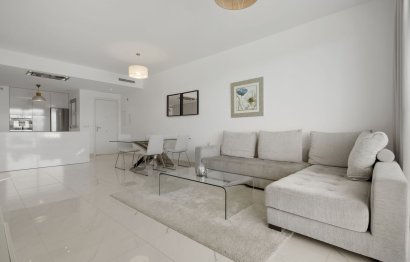 Resale - Apartment - Middle Floor Apartment - Estepona - Estepona Centro