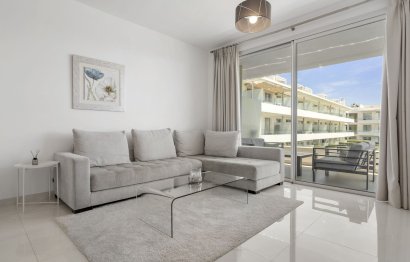 Resale - Apartment - Middle Floor Apartment - Estepona - Estepona Centro