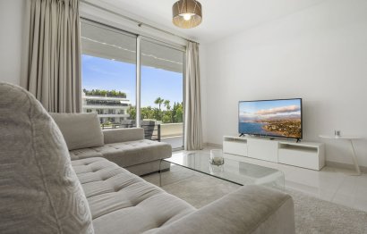 Resale - Apartment - Middle Floor Apartment - Estepona - Estepona Centro