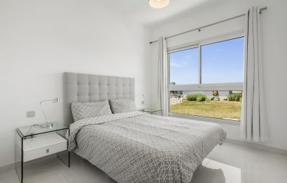 Resale - Apartment - Middle Floor Apartment - Estepona - Estepona Centro