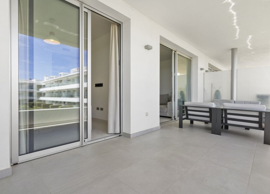 Resale - Apartment - Middle Floor Apartment - Estepona - Estepona Centro