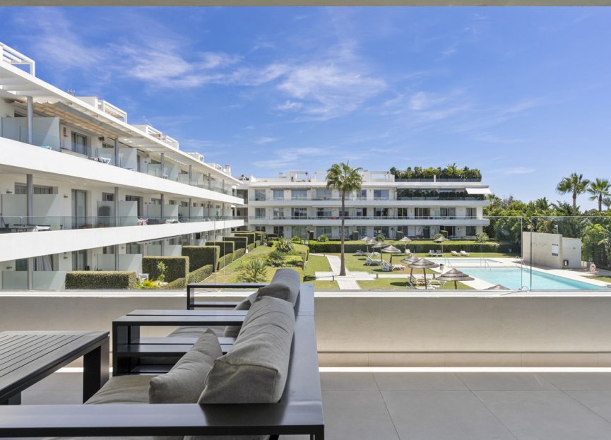 Resale - Apartment - Middle Floor Apartment - Estepona - Estepona Centro