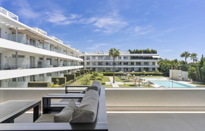 Resale - Apartment - Middle Floor Apartment - Estepona - Estepona Centro