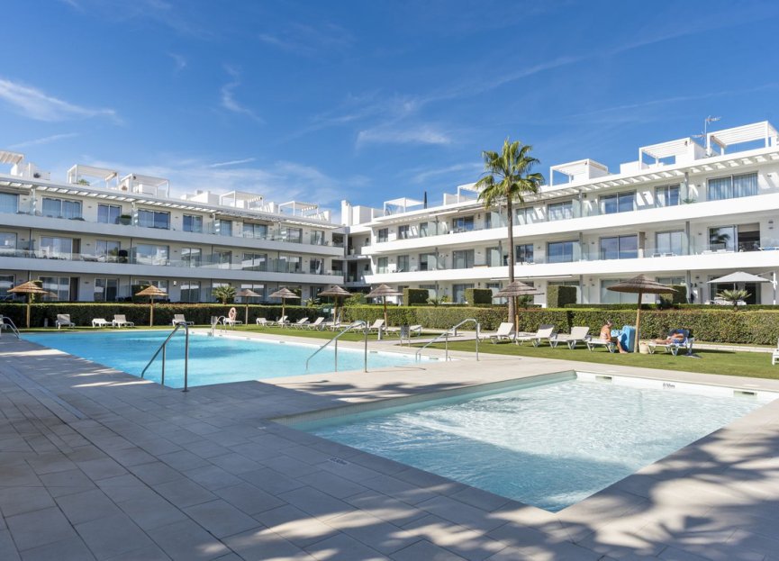 Resale - Apartment - Middle Floor Apartment - Estepona - Estepona Centro