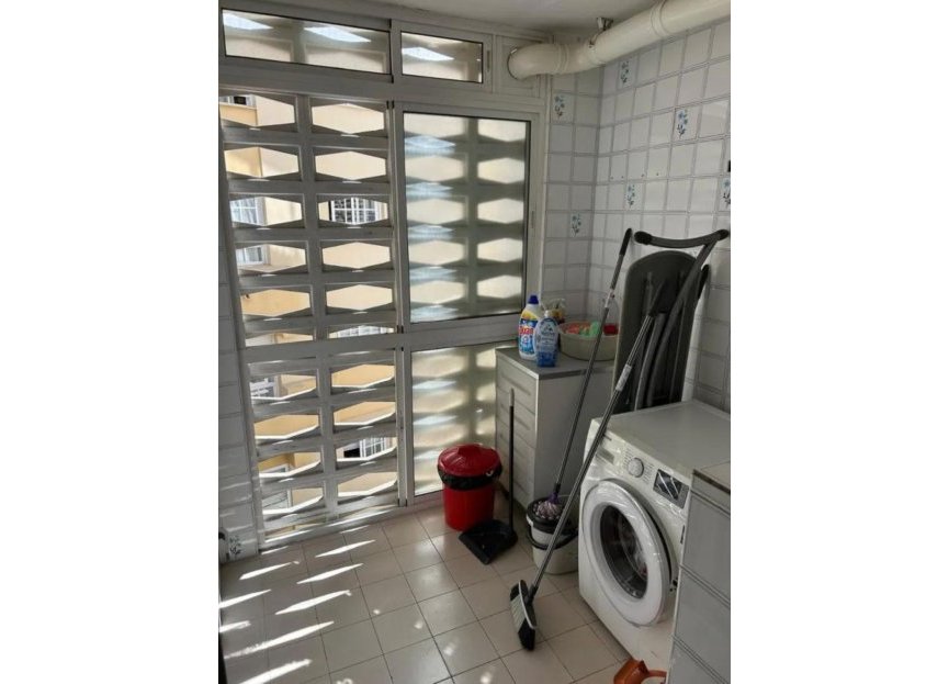 Resale - Apartment - Middle Floor Apartment - Marbella - Marbella Centro