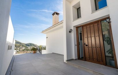 Resale - House - Detached Villa - Mijas