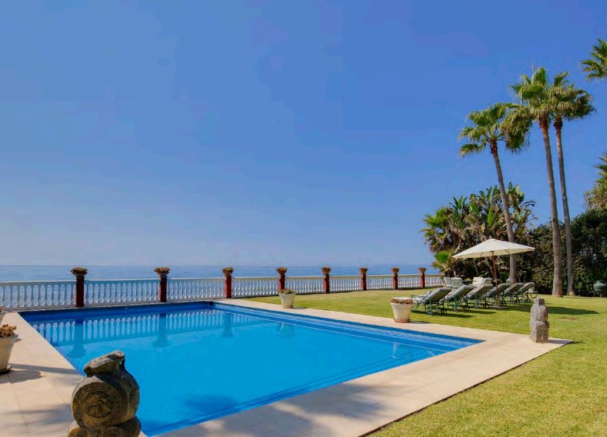 Resale - House - Detached Villa - Estepona - New Golden Mile