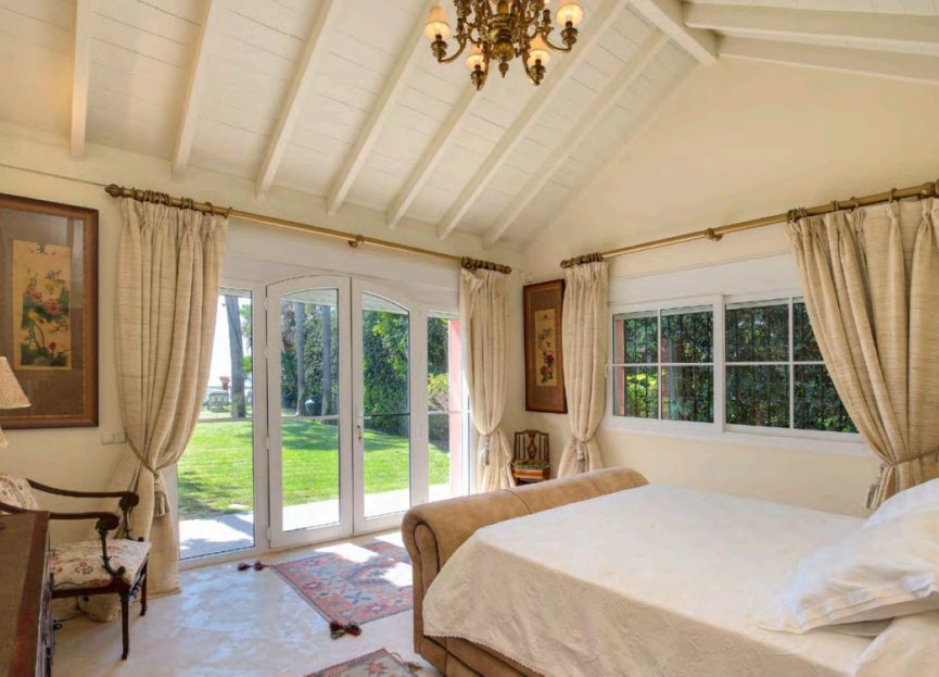 Resale - House - Detached Villa - Estepona - New Golden Mile