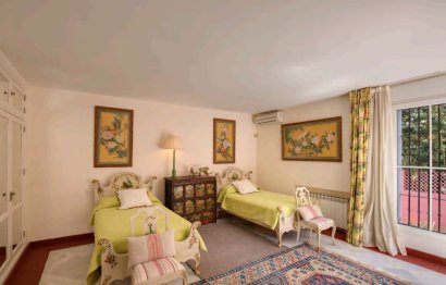 Resale - House - Detached Villa - Estepona - New Golden Mile