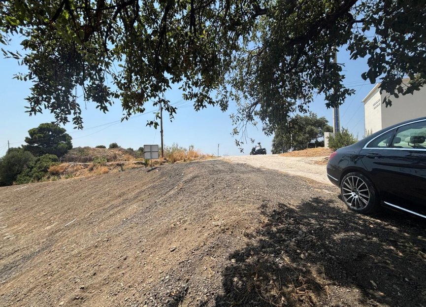 Resale - Plot - Residential Plot - Estepona - Estepona Centro
